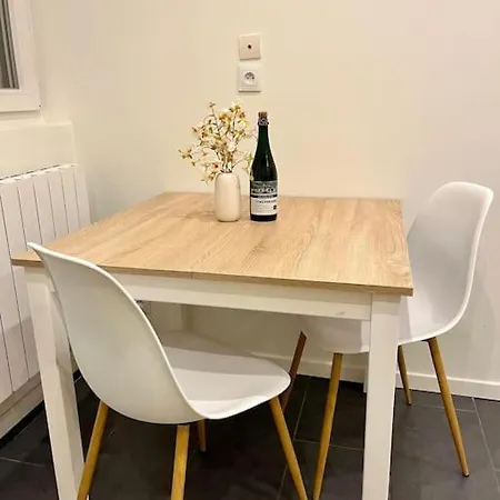 Le Clovis Apartment
